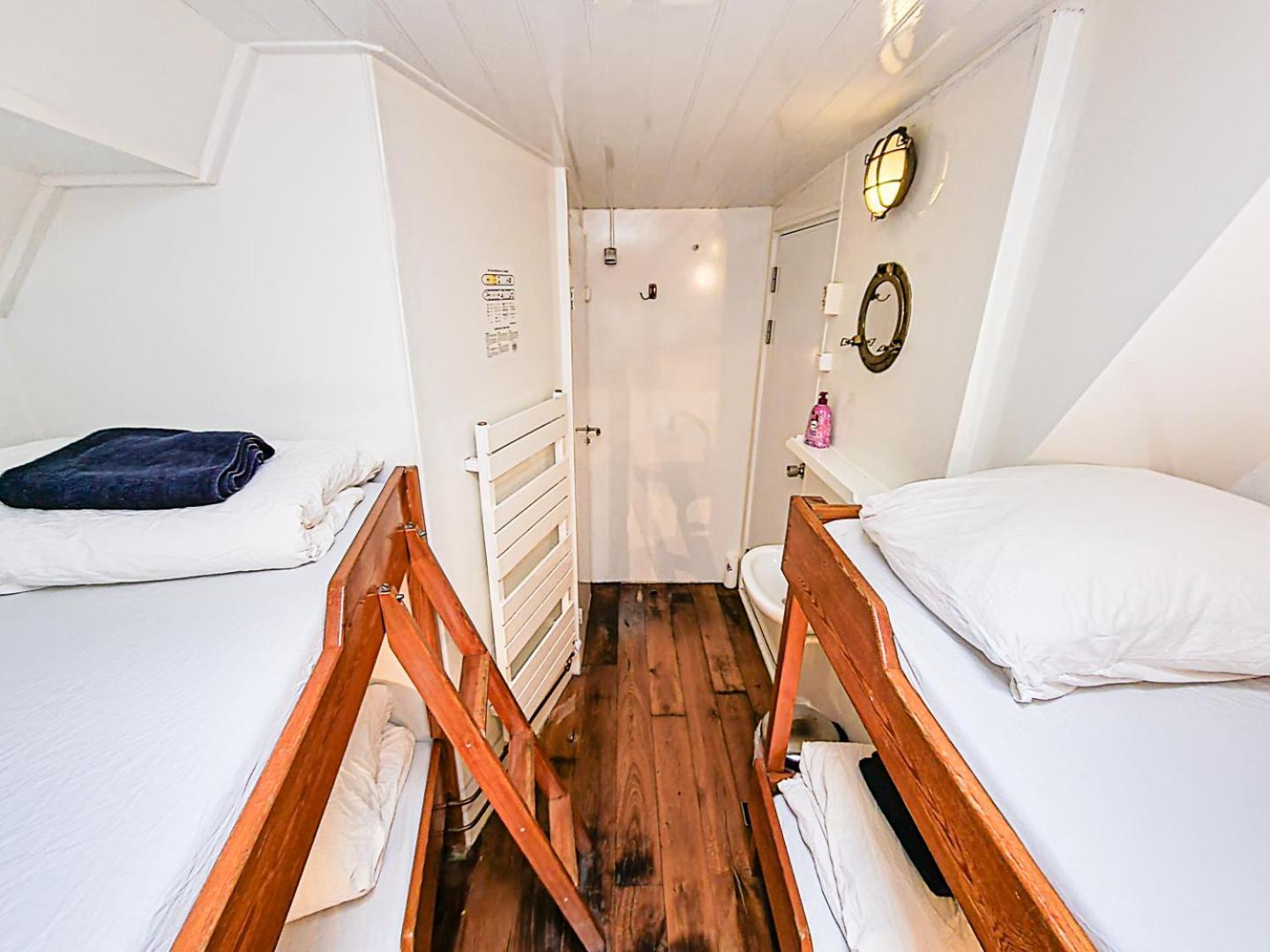 Amsterdam Hotelboat Экстерьер фото