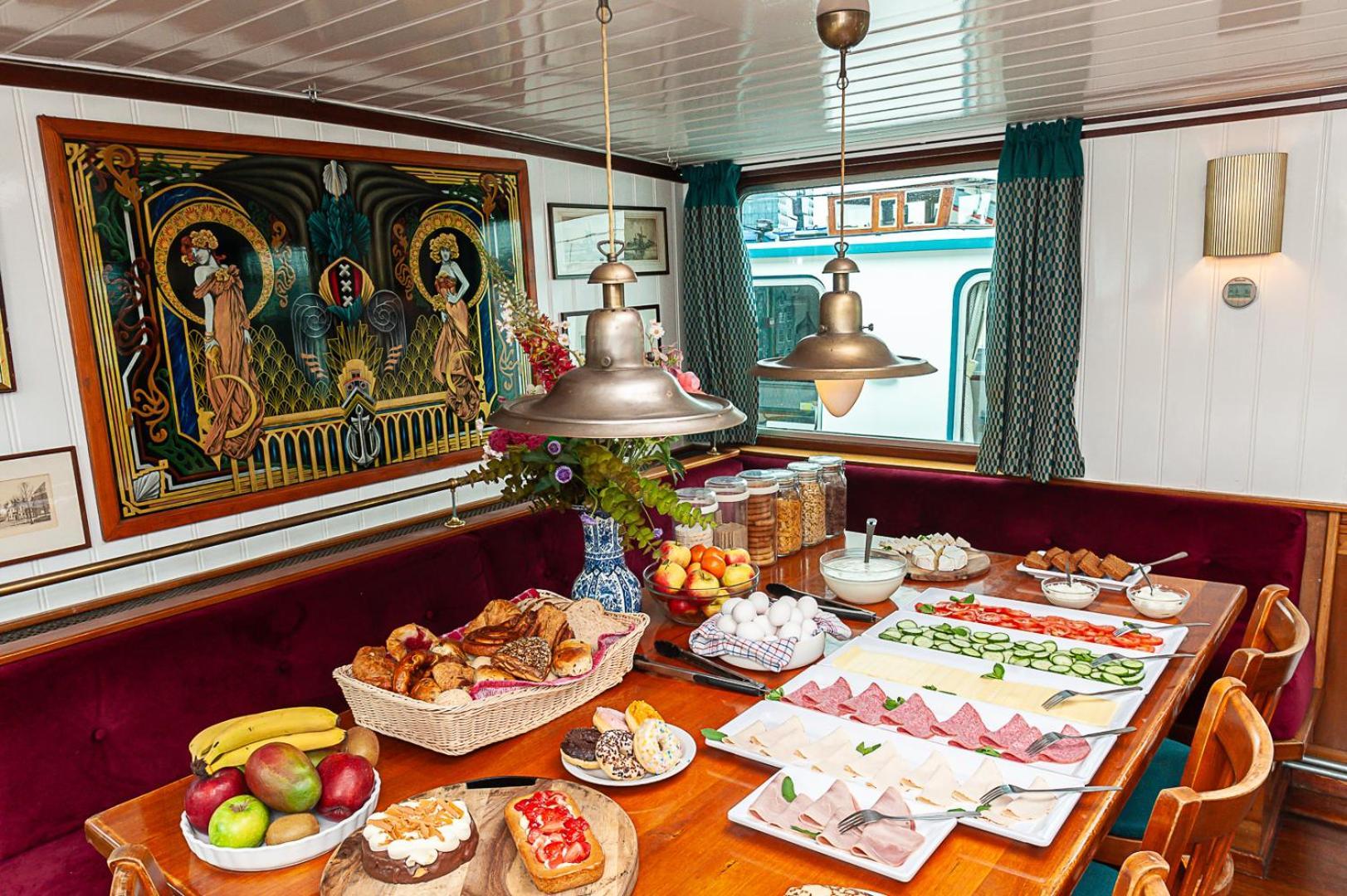 Amsterdam Hotelboat Экстерьер фото