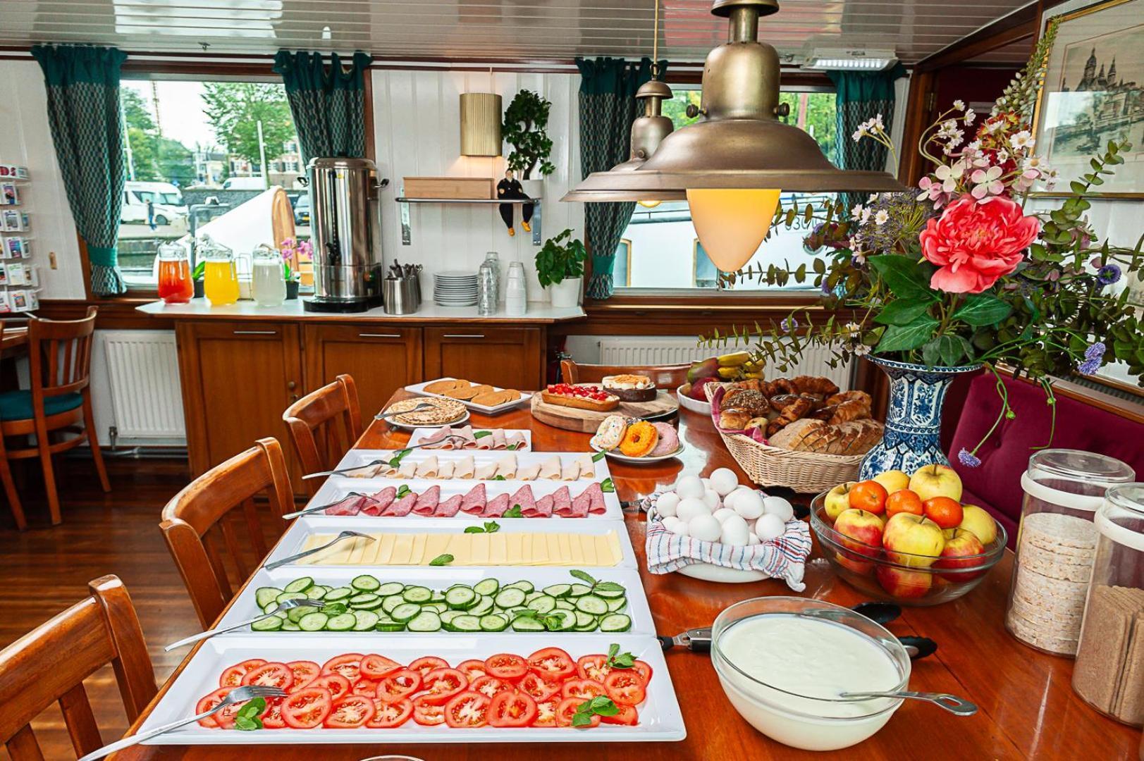 Amsterdam Hotelboat Экстерьер фото