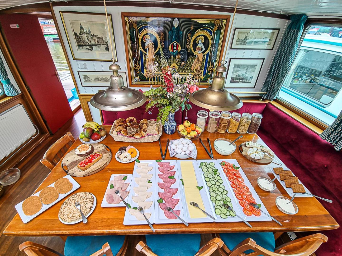 Amsterdam Hotelboat Экстерьер фото