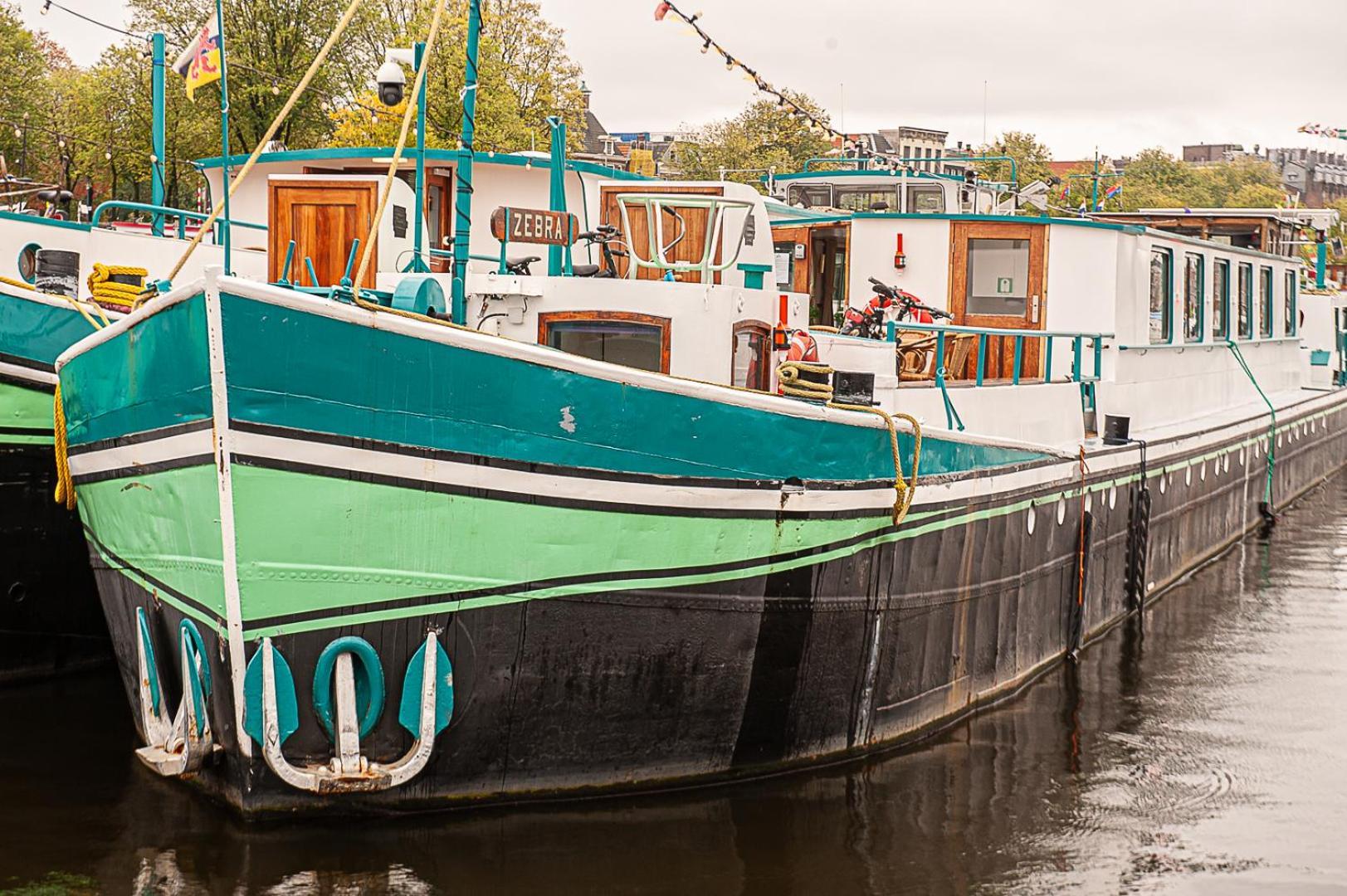 Amsterdam Hotelboat Экстерьер фото