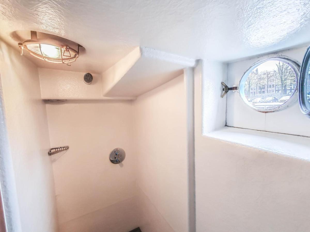 Amsterdam Hotelboat Экстерьер фото